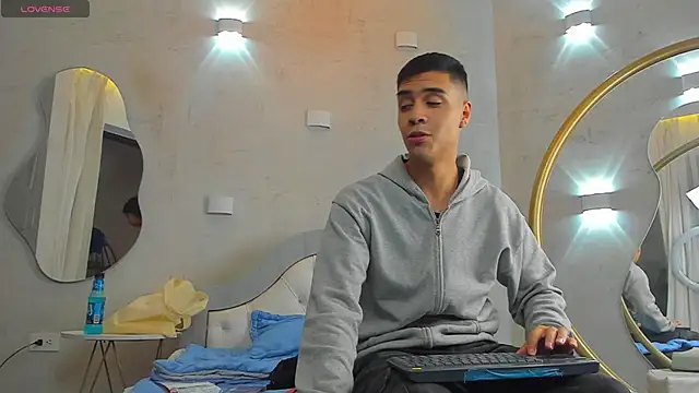 bastian and samantha online show from February 8, 2026, 4:05 am