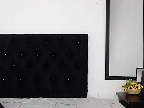 Snapshot of LauraHorny69 chatting on March 1, 2026, 1:35 pm LauraHorny69 online show from March 1, 2026, 1:35 pm