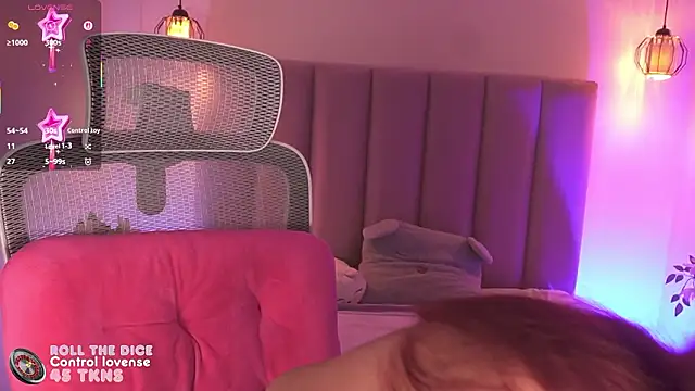 Dakota velvet  online show from March 16, 2026, 11:58 am