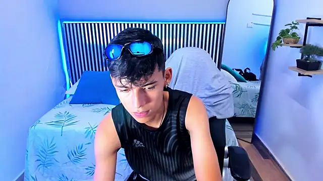 Snapshot of Astaroth_Grigori chatting on February 10, 2026, 6:34 pm Astaroth Grigori online show from February 10, 2026, 6:34 pm