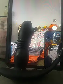 luvis69couple online show from May 11, 2026, 3:12 am