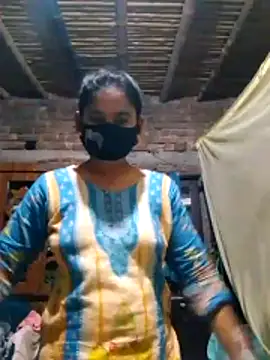 Hot Sweeti online show from March 11, 2026, 8:15 pm