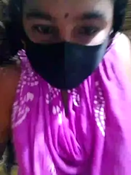 Snapshot of Hot_Sweeti chatting on June 30, 2026, 5:52 am Hot Sweeti online show from June 30, 2026, 5:52 am