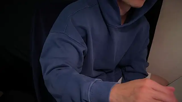 Snapshot of hao105 chatting on February 14, 2026, 3:53 pm hao105 online show from February 14, 2026, 3:53 pm