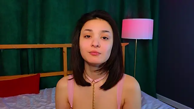 BarbaraGreen online show from February 11, 2026, 7:02 am