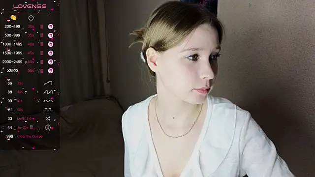 vickky shy online show from January 19, 2026, 3:38 pm