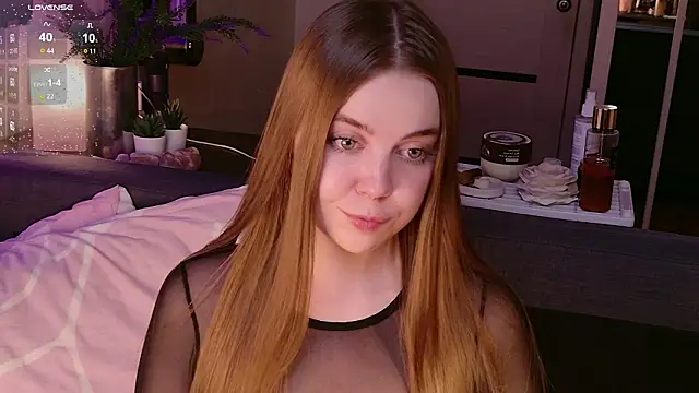 Snapshot of bratwifelina chatting on February 27, 2026, 7:47 pm bratwifelina online show from February 27, 2026, 7:47 pm