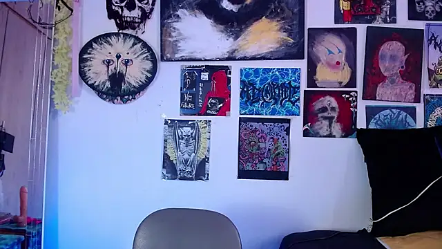 MelisaVelvet online show from April 15, 2026, 7:58 pm