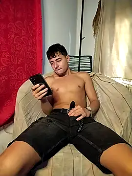 attractive-sexx online show from February 17, 2026, 1:07 pm