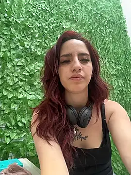 elodie rouge online show from April 2, 2026, 12:36 pm