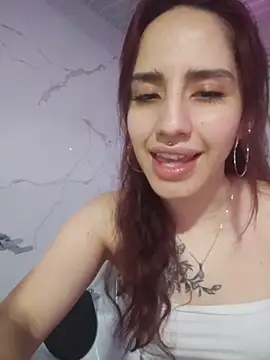 elodie rouge online show from April 10, 2026, 3:23 am