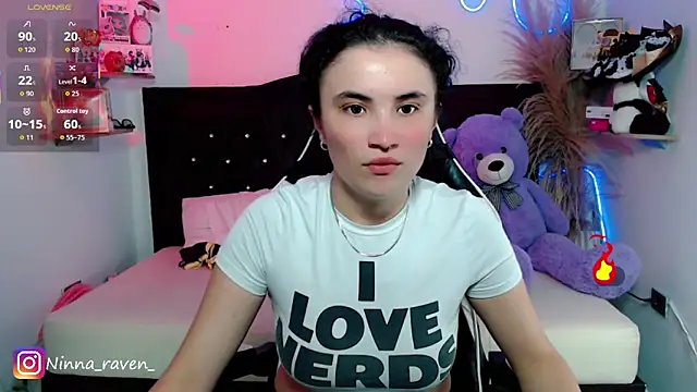 Snapshot of AriaDark chatting on June 30, 2026, 9:05 pm AriaDark online show from June 30, 2026, 9:05 pm