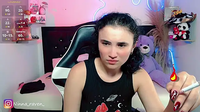 Snapshot of AriaDark chatting on July 1, 2026, 9:03 pm AriaDark online show from July 1, 2026, 9:03 pm