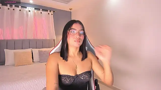 valentina Noa online show from June 2, 2026, 12:40 pm