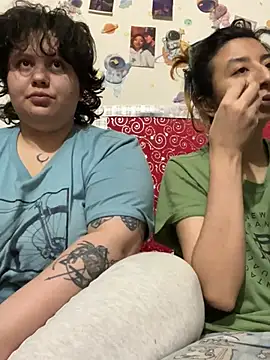 RavenEllieUniverse online show from February 19, 2026, 1:12 am