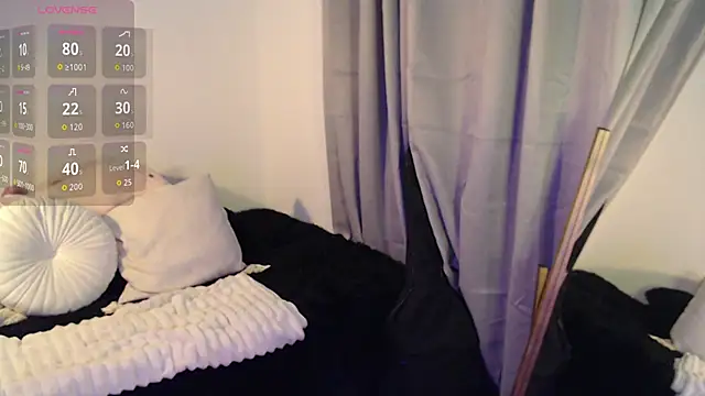 Mia Volkova  online show from February 1, 2026, 11:25 pm