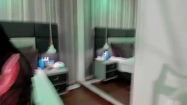 Snapshot of pamelamendez_1 chatting on February 4, 2026, 6:30 am pamelamendez 1 online show from February 4, 2026, 6:30 am