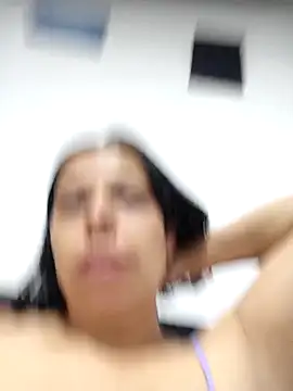 RossyAlvarez online show from March 24, 2026, 1:32 am