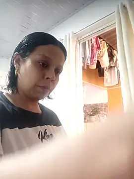 RossyAlvarez online show from April 5, 2026, 10:29 pm