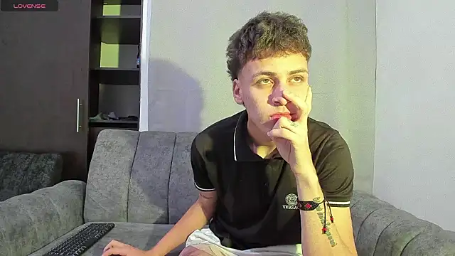 Snapshot of Two_sexboys chatting on February 12, 2026, 7:36 am Two sexboys online show from February 12, 2026, 7:36 am