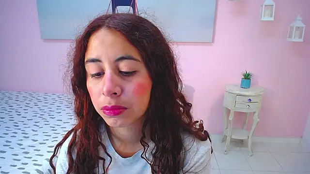 scarlett clyde online show from March 6, 2026, 12:23 pm