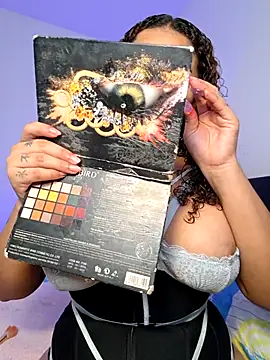 curly girl 31 online show from March 19, 2026, 8:35 pm