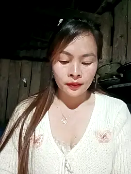 Snapshot of Bling_sexy chatting on January 18, 2026, 12:20 pm Bling sexy online show from January 18, 2026, 12:20 pm