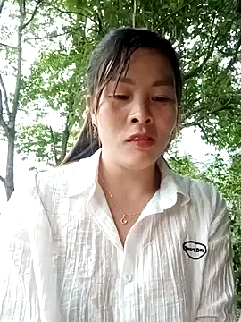 Snapshot of Bling_sexy chatting on March 26, 2026, 11:16 am Bling sexy online show from March 26, 2026, 11:16 am