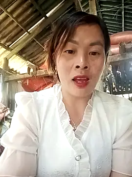 Snapshot of Bling_sexy chatting on March 31, 2026, 3:30 am Bling sexy online show from March 31, 2026, 3:30 am