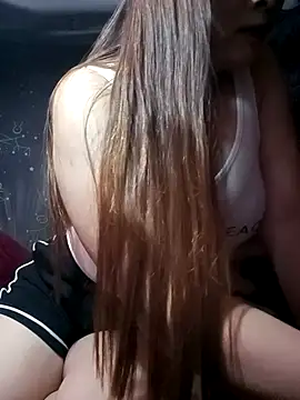 Snapshot of Bling_sexy chatting on April 4, 2026, 12:46 pm Bling sexy online show from April 4, 2026, 12:46 pm