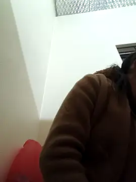 Snapshot of Jooj- chatting on March 6, 2026, 3:52 pm Jooj- online show from March 6, 2026, 3:52 pm