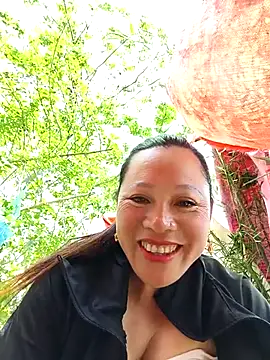 Snapshot of Jooj- chatting on March 18, 2026, 5:43 am Jooj- online show from March 18, 2026, 5:43 am