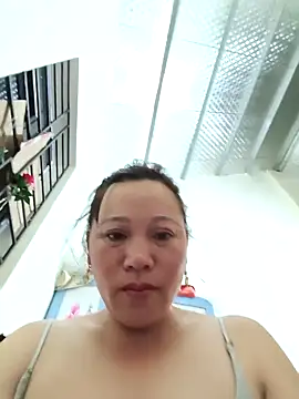 Snapshot of Jooj- chatting on April 22, 2026, 3:02 pm Jooj- online show from April 22, 2026, 3:02 pm
