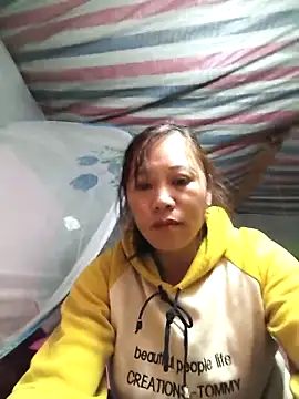 Snapshot of Jooj- chatting on May 2, 2026, 3:17 pm Jooj- online show from May 2, 2026, 3:17 pm