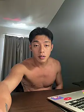 Yooo17 online show from March 7, 2026, 4:20 am