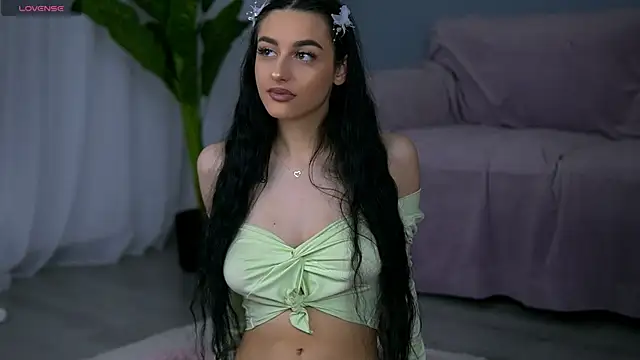 Snapshot of ElaraVixen chatting on February 19, 2026, 8:05 pm ElaraVixen online show from February 19, 2026, 8:05 pm