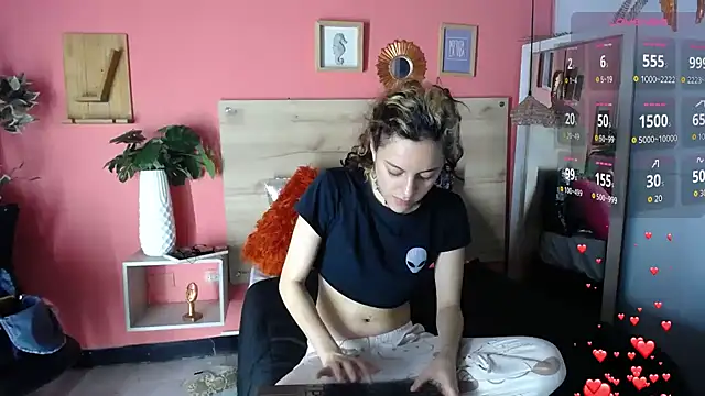 maria Turner1 online show from May 28, 2026, 10:01 am