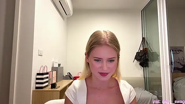 Snapshot of Slay_Swag chatting on February 24, 2026, 10:13 am Slay Swag online show from February 24, 2026, 10:13 am