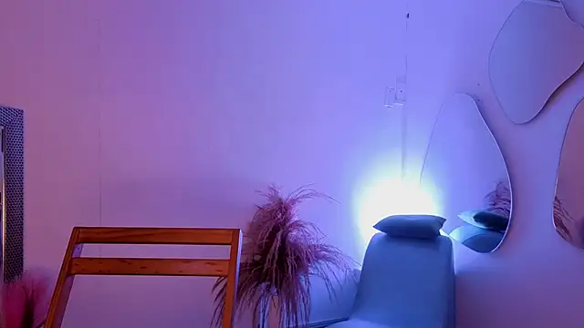 fransheskarossi online show from March 21, 2026, 12:10 pm