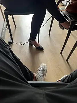 Novinho Pauzudo 18cm online show from March 6, 2026, 12:56 pm