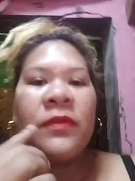 queen lovely69 online show from February 11, 2026, 3:55 am