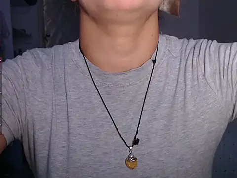 Snapshot of julieth_spencer1 chatting on February 20, 2026, 2:17 pm julieth spencer1 online show from February 20, 2026, 2:17 pm