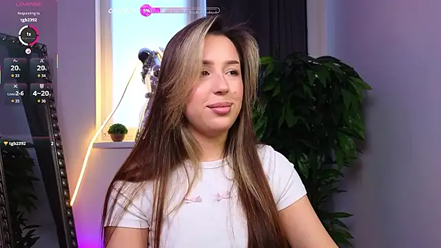 AnikaHarryson online show from February 1, 2026, 7:07 am