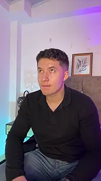 Alexander Connor online show from March 12, 2026, 12:33 pm