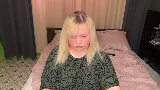 Snapshot of LisaWiliams chatting on March 18, 2026, 10:29 am LisaWiliams online show from March 18, 2026, 10:29 am