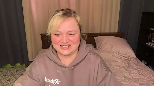 Snapshot of LisaWiliams chatting on March 24, 2026, 9:47 am LisaWiliams online show from March 24, 2026, 9:47 am