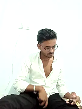 sdgjjkkmm online show from February 26, 2026, 12:59 pm