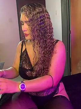 Snapshot of TianaRios_Pink chatting on February 11, 2026, 5:07 pm TianaRios Pink online show from February 11, 2026, 5:07 pm