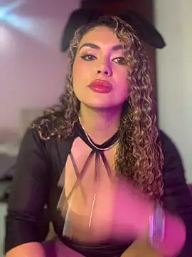 Snapshot of TianaRios_Pink chatting on February 13, 2026, 2:24 pm TianaRios Pink online show from February 13, 2026, 2:24 pm