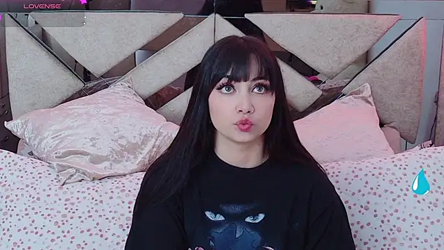 Sabrinaaa   online show from July 31, 2026, 4:06 pm